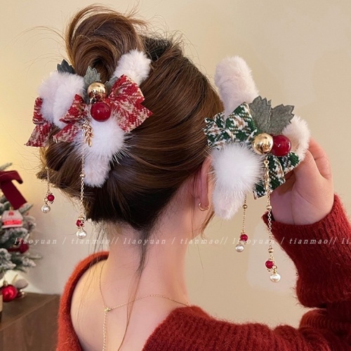 Beautiful Christmas ~ Autumn and winter plush hair clip for women's back of the head plush clip large high-end shark clip headwear