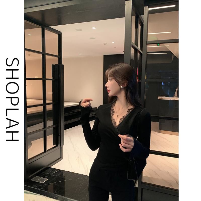 Black V-neck lace splicing bottoming shirt for women in autumn and winter niche design slim fit inner long-sleeved top trendy
