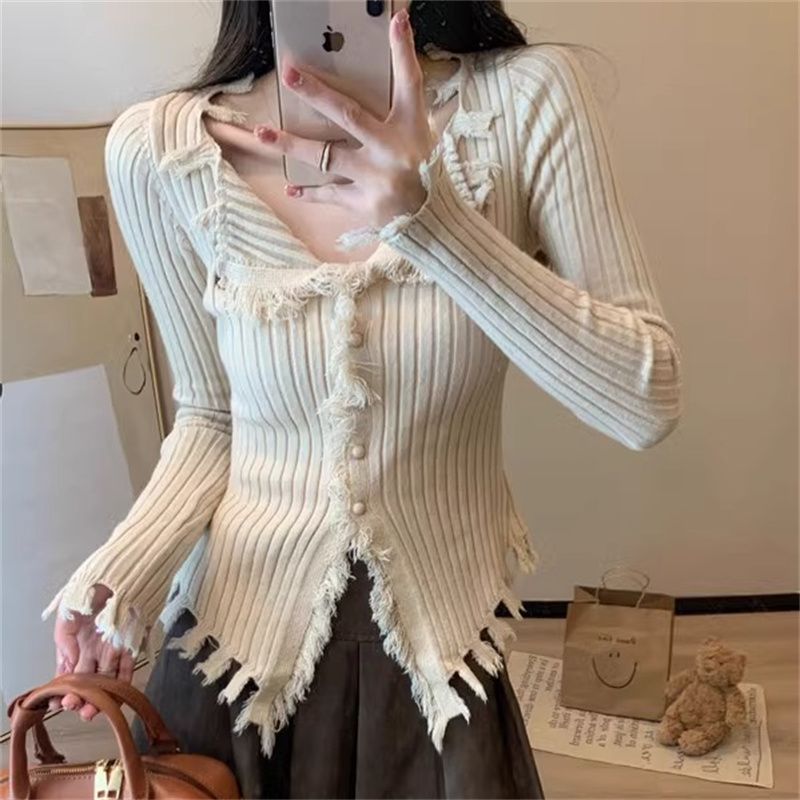 Pure Desire Hot Girl V-neck fringed edge pit strip knitted bottoming shirt for women in autumn and winter with Maillard embroidered top