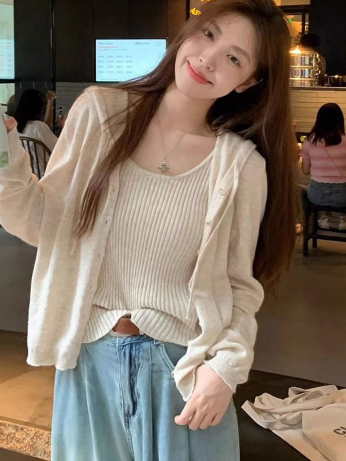 High-end soft waxy design sweater cardigan for women autumn knitted suspender fake two-piece temperament top