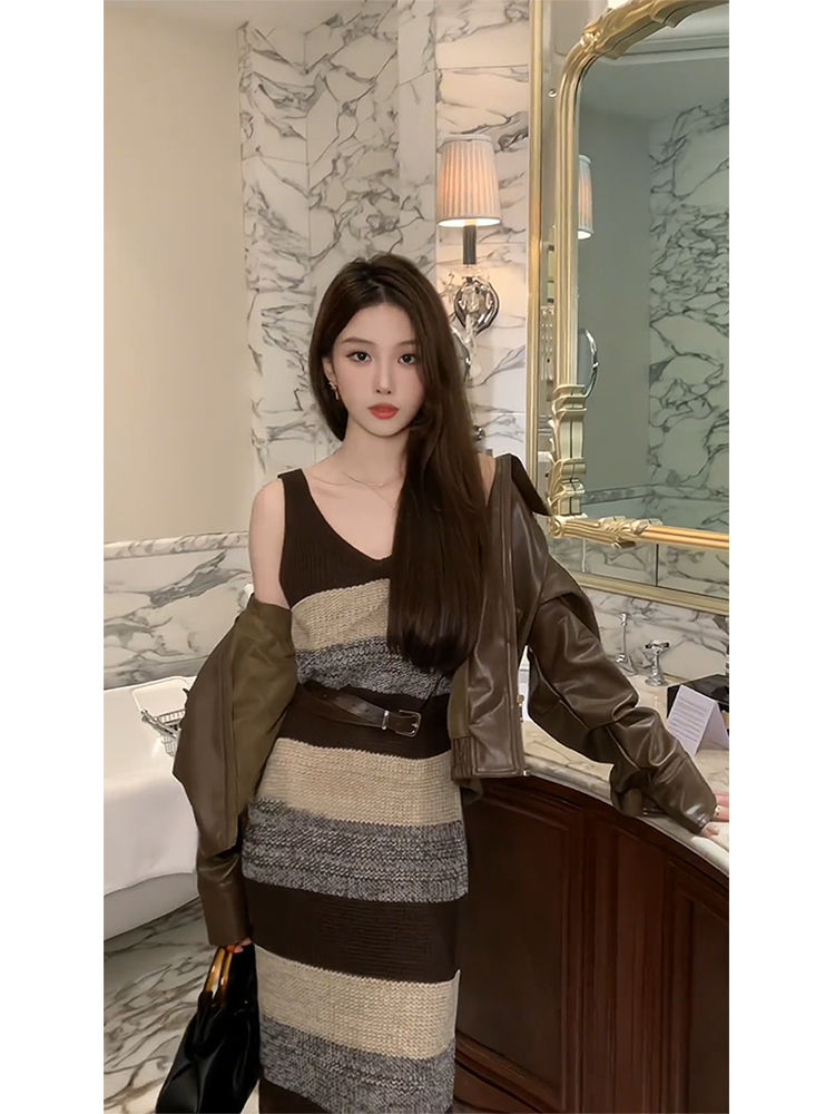 Autumn clothing with a complete set of small fragrance, unique and beautiful striped dress and two-piece suit for women