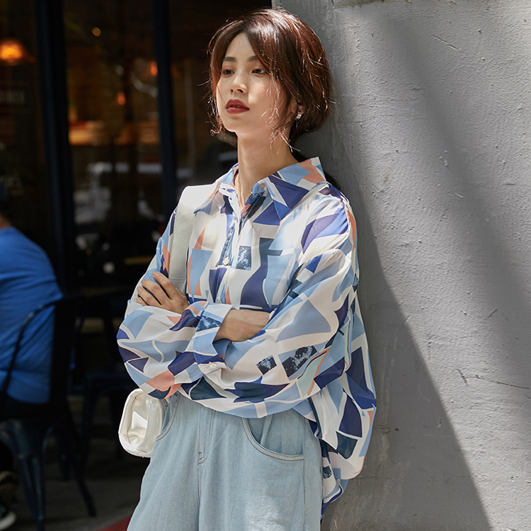 Actual shot of 2024 spring chiffon shirt for women, Korean version, stylish and stylish retro bf style shirt