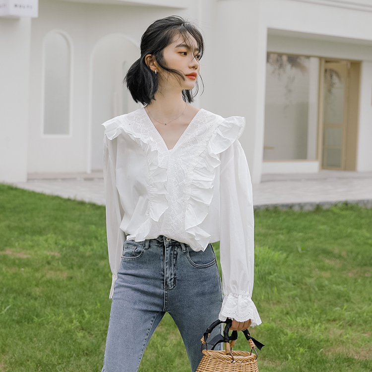 Actual shot of 2024 spring small heavy industry ~ niche new fairy lace loose and versatile ruffled long-sleeved top