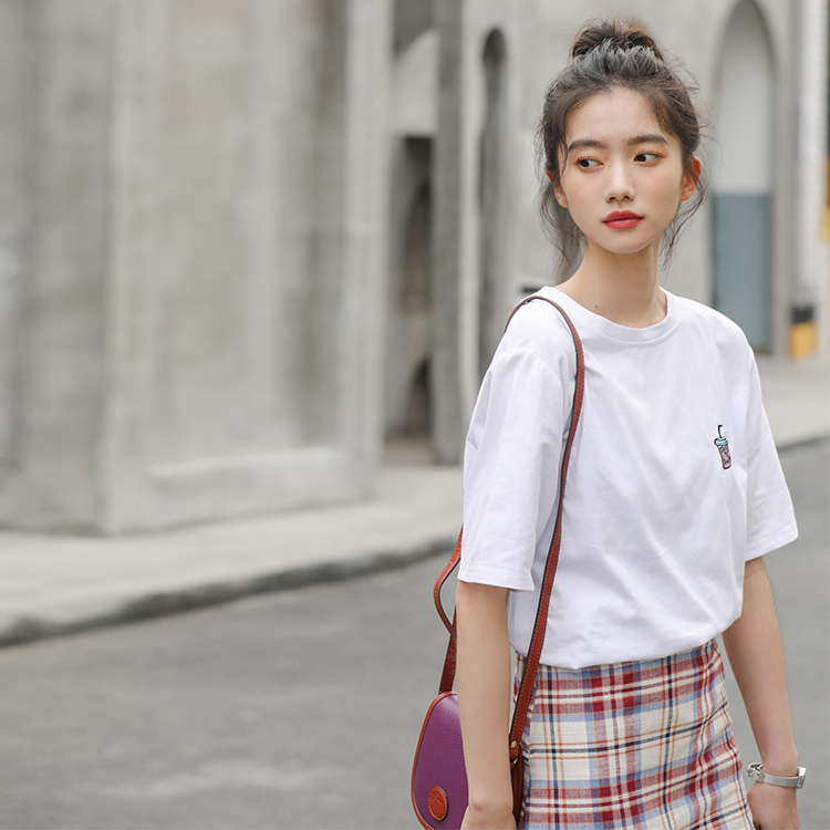 Actual shot of 2024 new summer style loose forest style ins internet celebrity short-sleeved cotton top