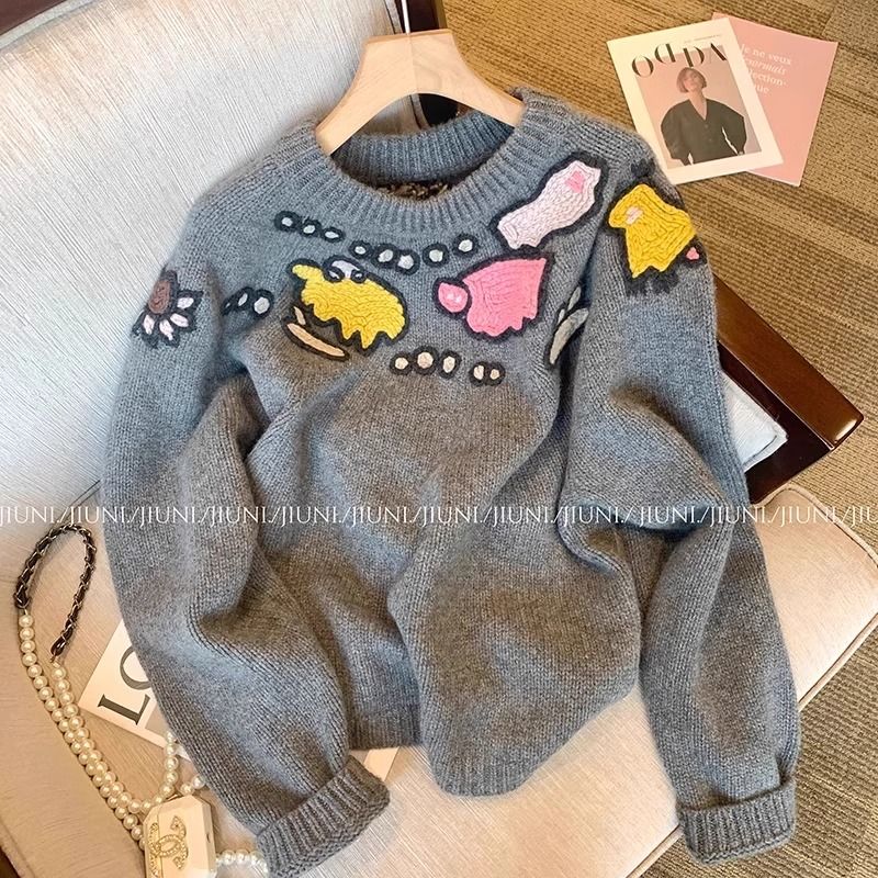 Gray cartoon embroidered lazy sweater for women in autumn and winter, high-end, gentle and age-reducing soft waxy top