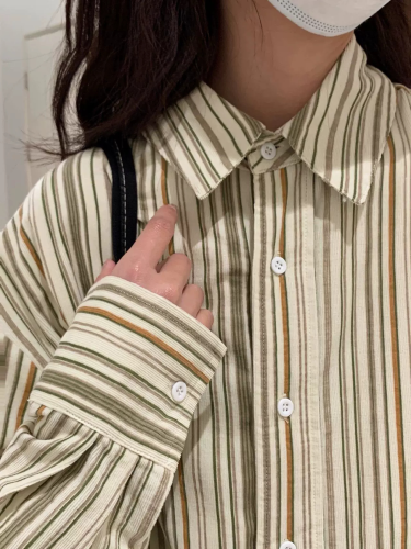 Loose and versatile striped shirt for women spring and autumn new Polo collar niche French style unique unique beautiful long-sleeved top