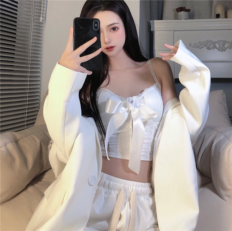 Actual shot of new spring clothing, slim eyelash edge, beautiful back, chest-wrapped lace camisole, foreign style short tube top