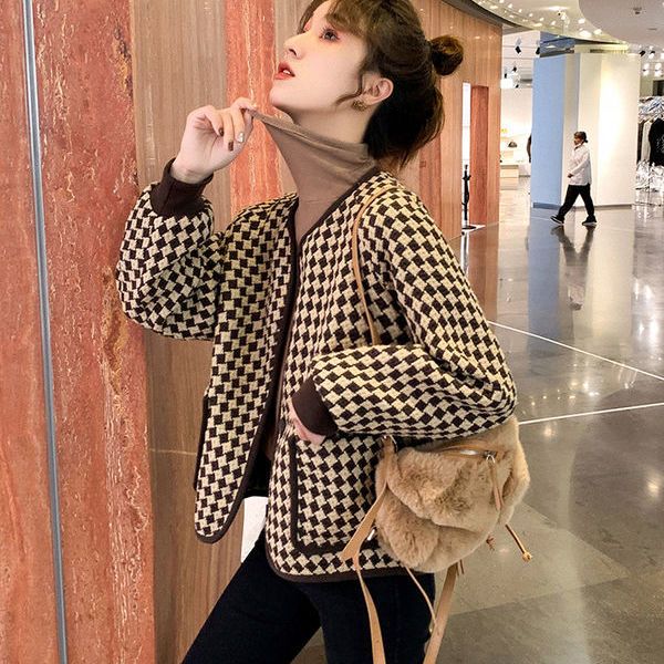 Fashionable little fragrant style round neck houndstooth short coat for women 2021 autumn and winter new high-end foreign style versatile long-sleeved top