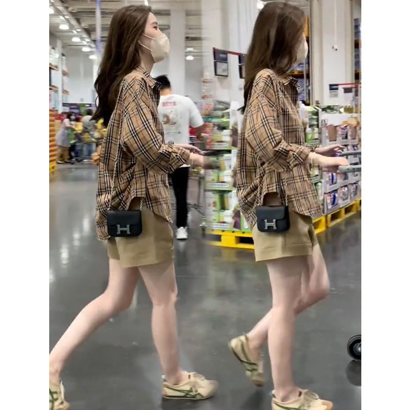 Designed plaid shirt for women in autumn quality casual pleated shirt Korean style loose splicing contrasting color top jacket