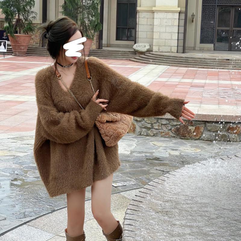 Lazy style soft waxy mink velvet v-neck pullover sweater for women autumn and winter loose outer wear mid-length super nice knitted sweater