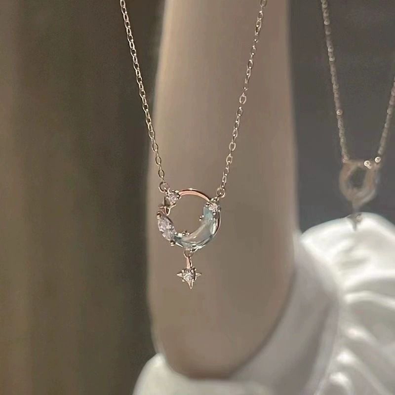 Stars Embracing the Moon Necklace Silver Dream Star Moon Necklace Female Clavicle Chain Light Luxury Niche Ins Girlfriend Gift