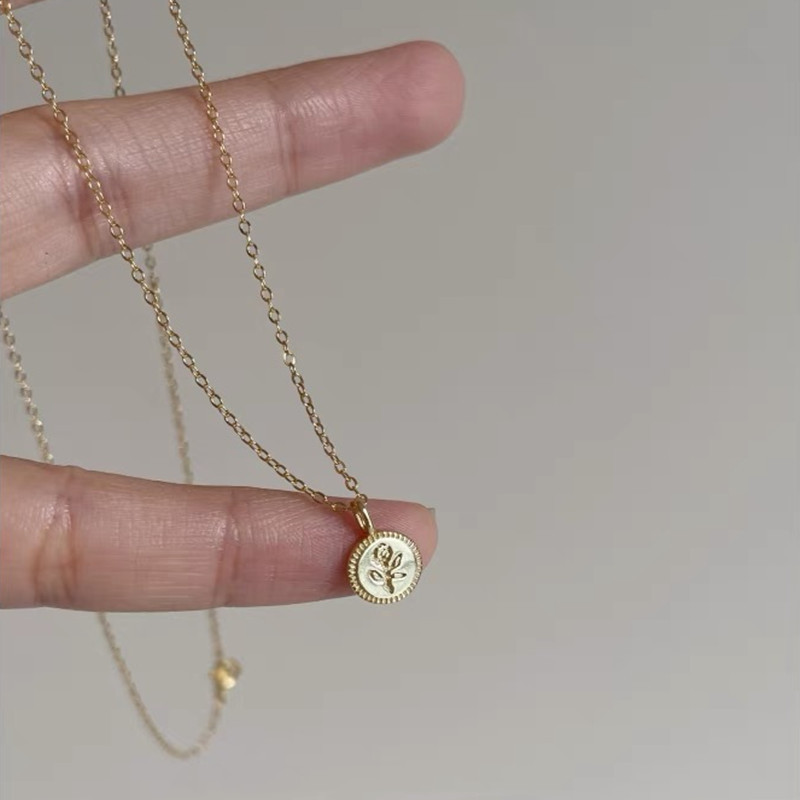 S925 sterling silver plated 14K gold rose flower pendant necklace women's retro clavicle chain niche ins simple exquisite accessories