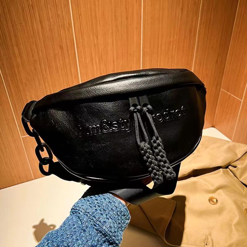 2023 Women's New Bag Korean Chest Bag Crossbody Bag Women's Trendy Summer Super Hot Large Capacity Fashion Waist Bag Same Style for Men and Women