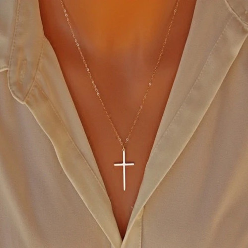 European and American sterling silver plated 14k gold cross necklace for women, clavicle chain pendant, simple, fashionable and versatile jewelry wholesale