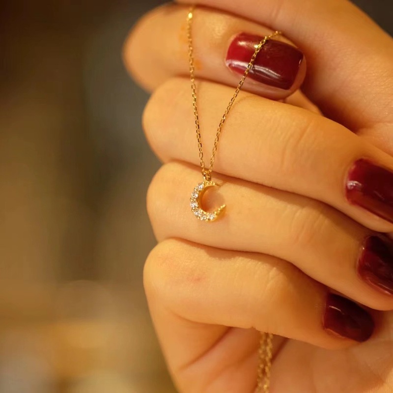 S925 sterling silver gold-plated niche design moon necklace gentle temperament simple micro-inlaid zircon clavicle chain for women