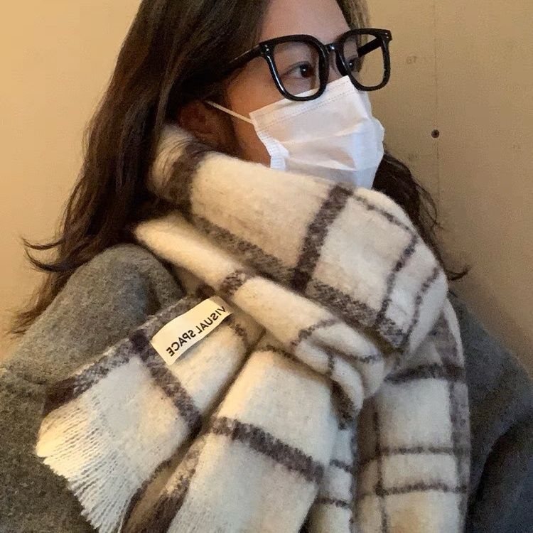 Scarf for girls winter 2023 new high-end versatile Korean version tassel scarf warm thickened shawl beige trendy