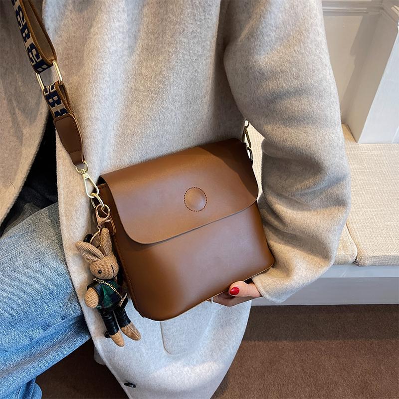 Retro Bags 2022 New Fashion Winter Shoulder Women's Bag High-End Style Western Crossbody Versatile Ins Bucket Bag