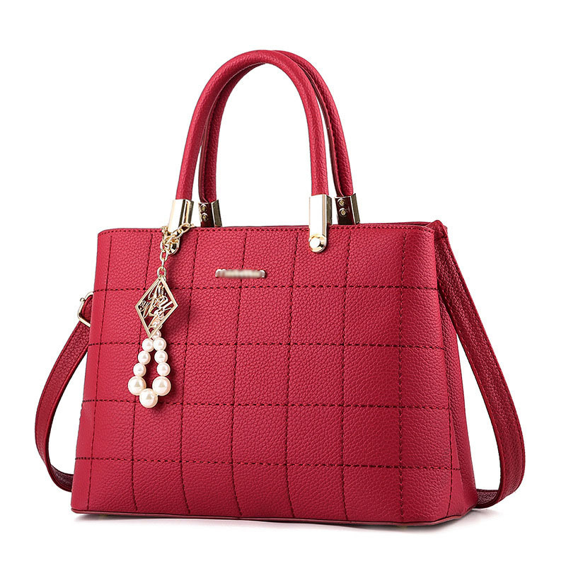 European and American embroidered ladies foreign trade large handbag 2023 winter new style pearl pendant shoulder bag can be shipped cross-body
