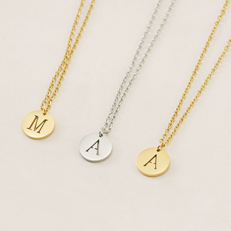 Cross-border European and American stainless steel letter necklace titanium steel letter necklace for women niche design 18K gold ins necklace for women