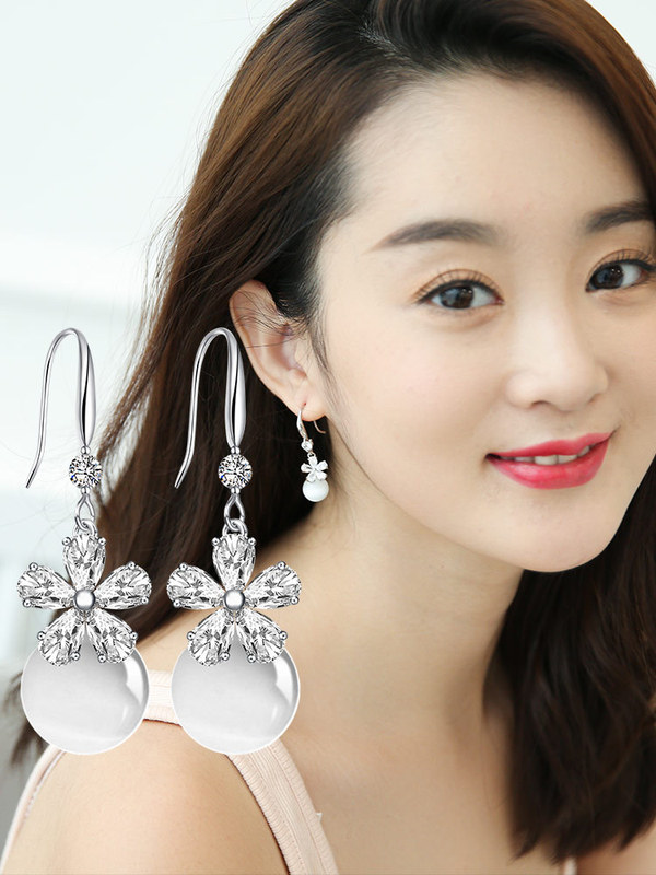 Korean natural cat's eye long earrings for women, flower zircon earrings, personality, versatile, trendy, elegant, internet celebrity earrings
