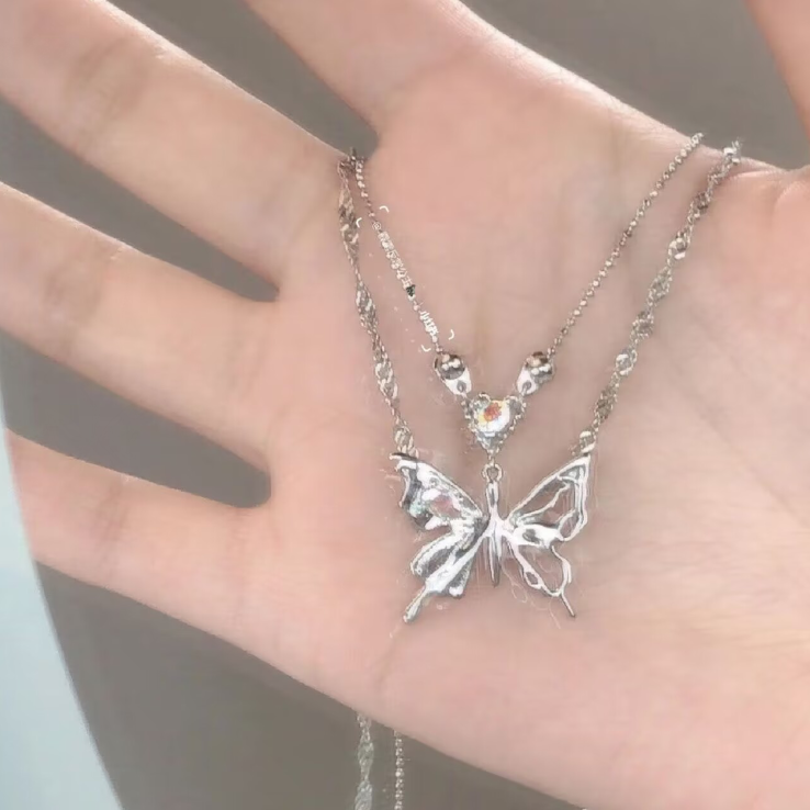 Double layer butterfly necklace for women ins light luxury niche design high-end punk cool style hot girl