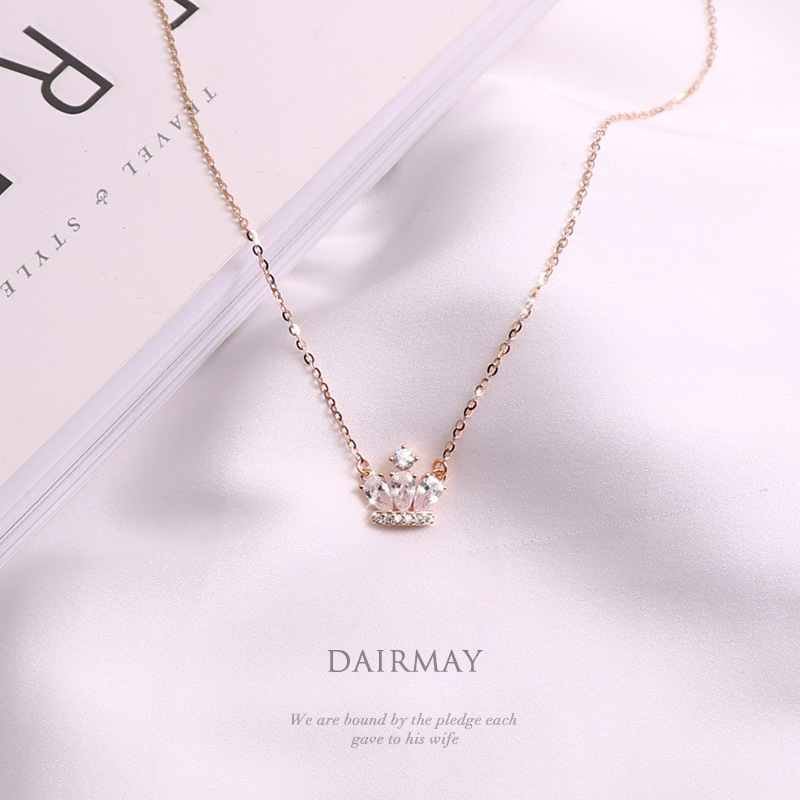 Korean style niche design crown necklace female personalized clavicle chain rose gold internet celebrity forest pendant student jewelry