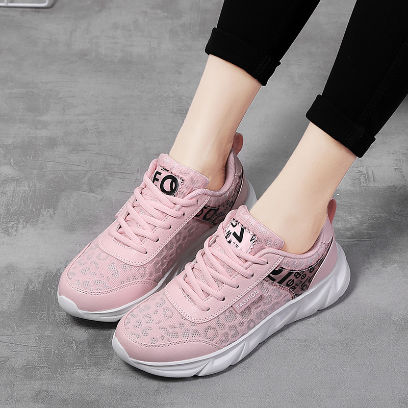 Cross-border large size 42 women's shoes spring new mesh breathable casual sports shoes soft sole comfortable travel running shoes trendy