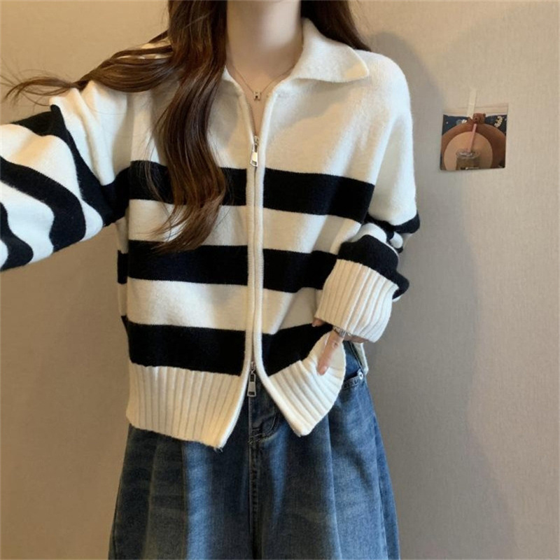 2023 Early Spring New Contrast Color Striped Double-Ended Zipper Sweater Jacket Lazy Style Loose Knitted Cardigan Women's Clothing
