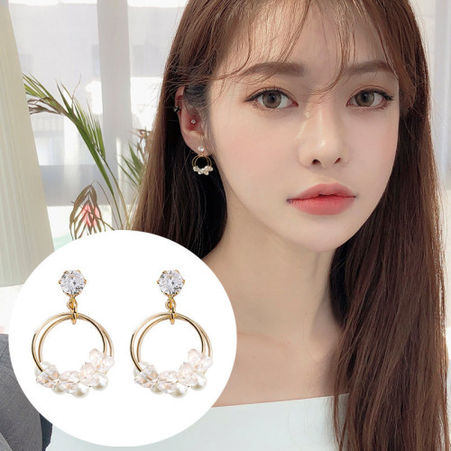 S925 silver needle fresh and versatile pearl temperament internet celebrity simple compact royal lady light luxury earrings earrings B400