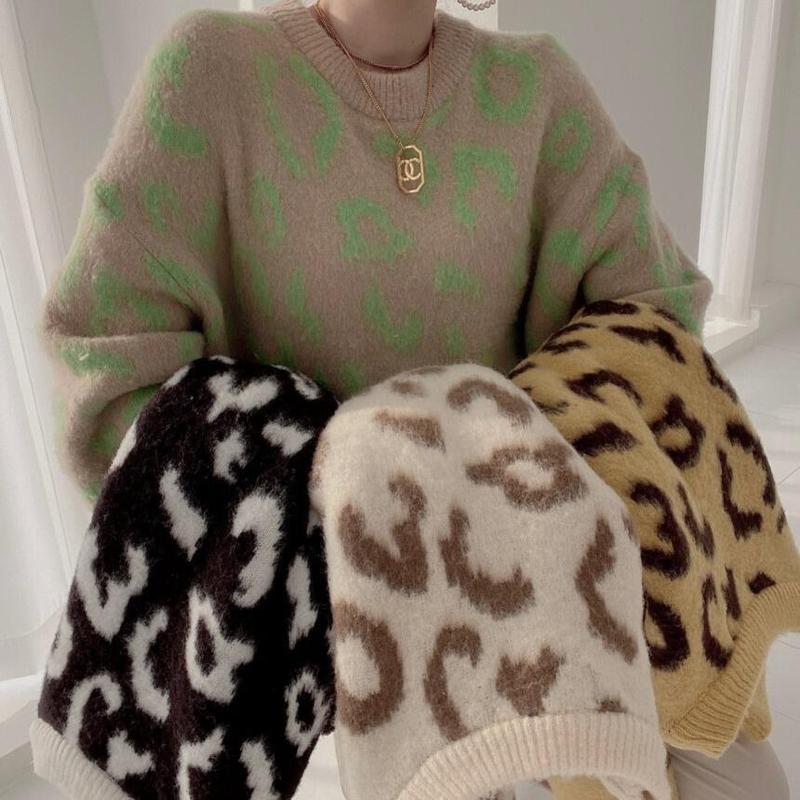Korean chic autumn and winter personalized versatile round neck leopard print design loose casual long-sleeved thickened warm knitted sweater