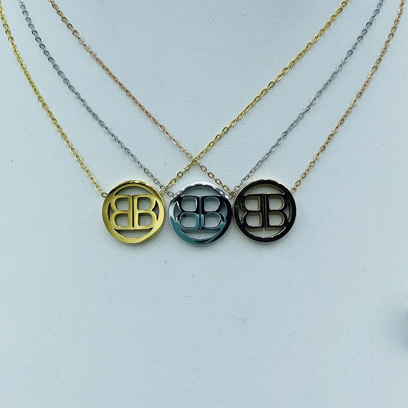 Titanium steel letter double B tag necklace women's simple clavicle chain temperament internet celebrity jewelry high-end 2022 new