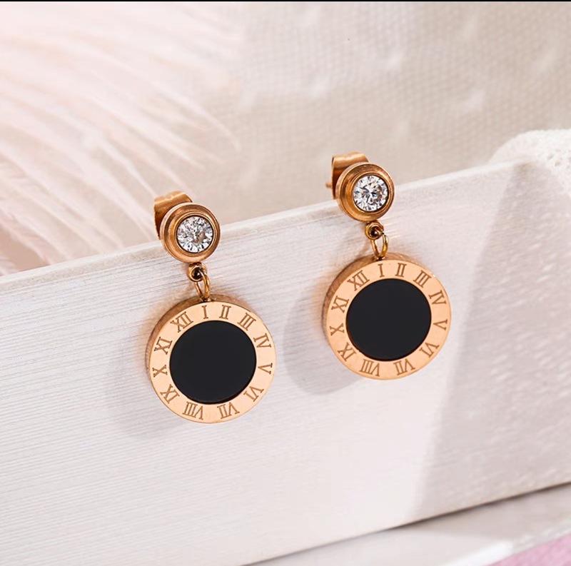 Black round diamond stud earrings titanium steel rose gold plated earrings simple temperament Korean personalized women's earrings