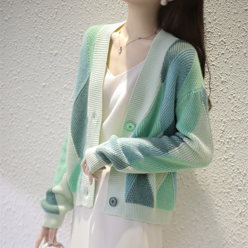 Knitted Cardigan Women's Spring Sweater 2022 New Women's Style Loose Fashionable Color Block Long Sleeve Short Jacket