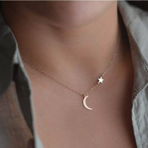 C109 European and American cross-border jewelry, simple and versatile, copper moon star pendant necklace, women's short clavicle necklace