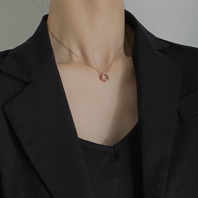 Copper pendant six-pointed star smart titanium steel necklace women's fashion versatile temperament clavicle chain gift girlfriend accessories pendant