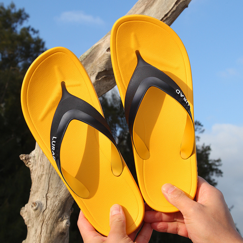 Luradi men's summer two-color flip-flops outdoor domineering sandals clip-on beach shoes