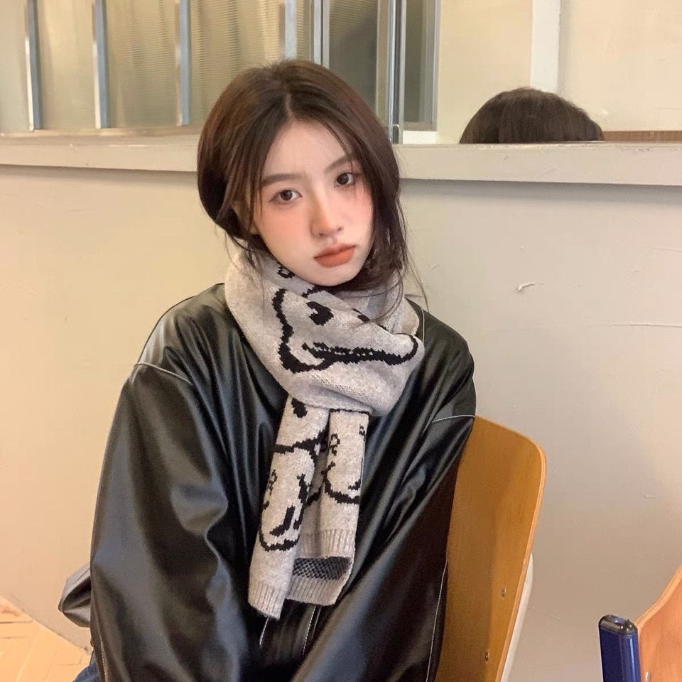 Korean style autumn and winter female warm Internet celebrity couple cartoon scarf student Korean version versatile cute bear knitted scarf for men