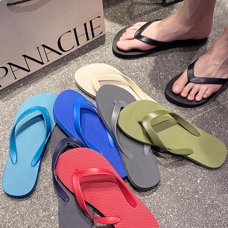 Simple flip-flops for men, fashionable and casual outerwear for couples, summer non-slip solid color flat-heeled beach slippers for men