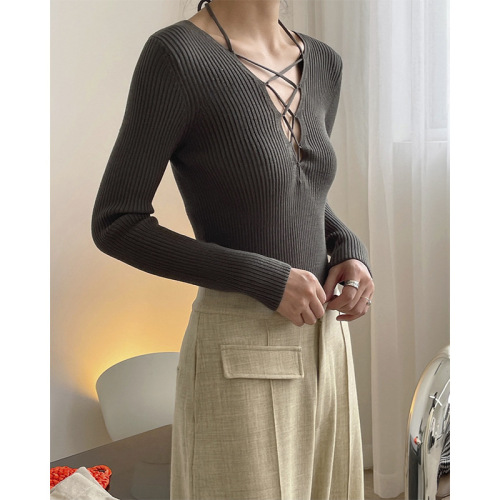 Early autumn new style European and American hotties sexy style cross strap V-neck long-sleeved short knitted slim fit top for women