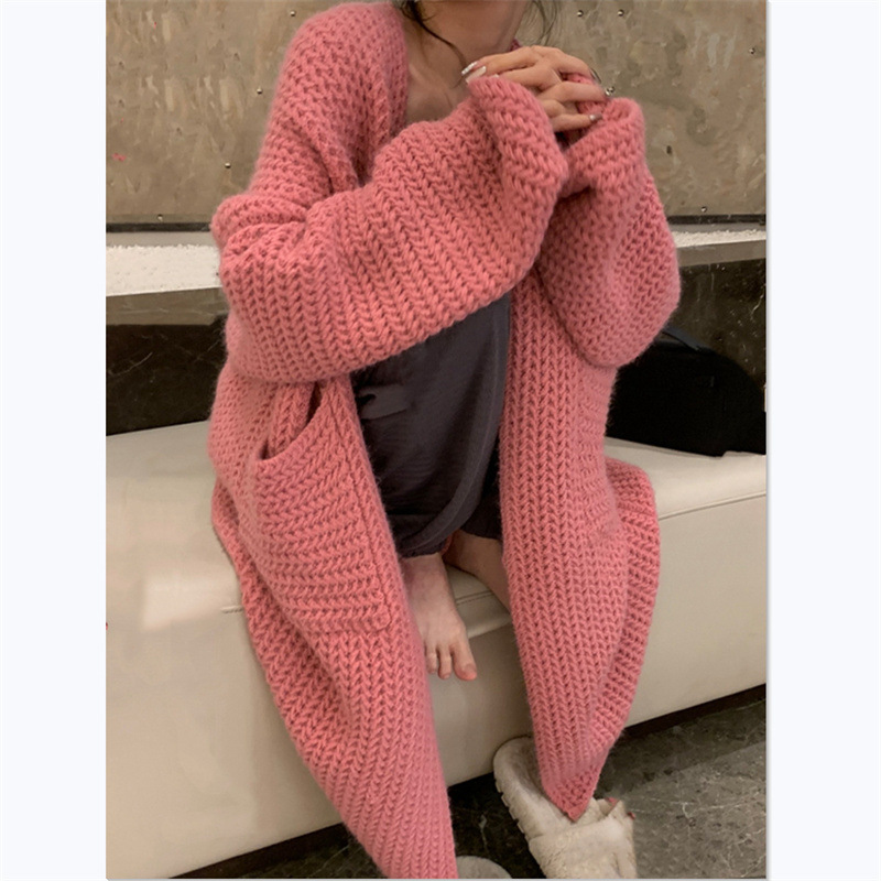 New autumn and winter 2022 loose design sweater women's lazy style V-neck long-sleeved long Internet celebrity sweater jacket