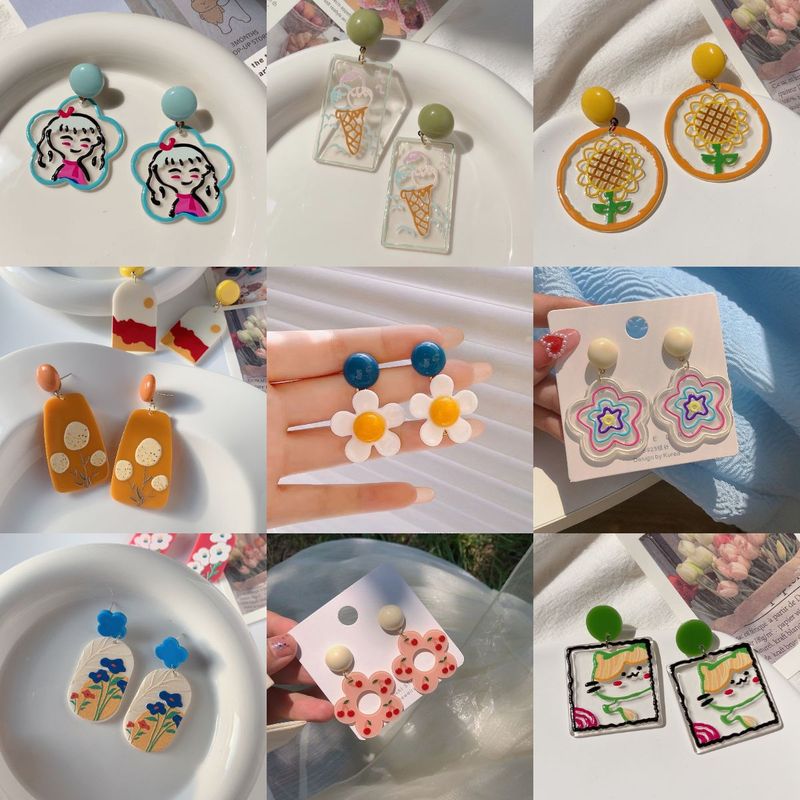Japanese and Korean kawaii cute childlike girl earrings ins variety of cartoon personalized small ear accessories