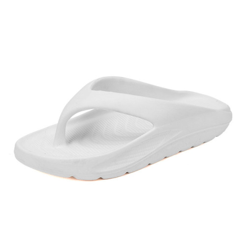 Men's flip-flops summer  new versatile non-slip outer wear wear-resistant clip-on personalized beach sandals