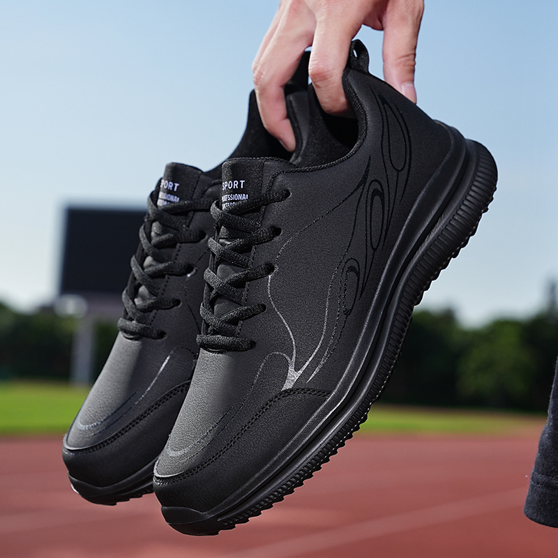 2023 cross-border autumn and winter waterproof and non-slip sports shoes leather breathable casual extra large size 45-46 foreign trade men's shoes