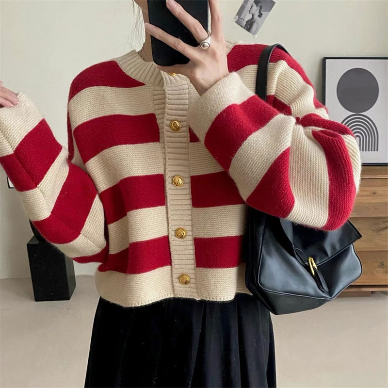 Japanese lazy and gentle style striped knitted cardigan 2023 autumn and winter new round neck color matching loose sweater women's coat