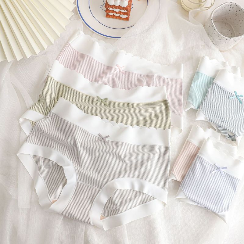 N8101 mugwort antibacterial spring and summer fresh striped Japanese girly underwear mid-waist seamless edge naked briefs