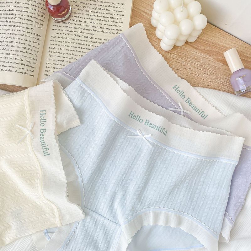 N8145 Creamy sweet Japanese girl hip-covering women's underwear letter lace mid-waist simple cotton briefs