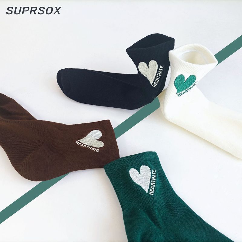 Socks for women Korean ins trend mid-tube socks internet celebrity green embroidered love Japanese college style sports socks