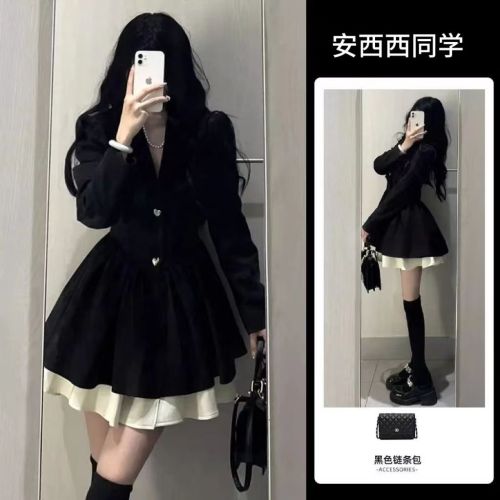 Small French tutu skirt, high-end long-sleeved suit, waist slimming, small fragrant black dress, early autumn style