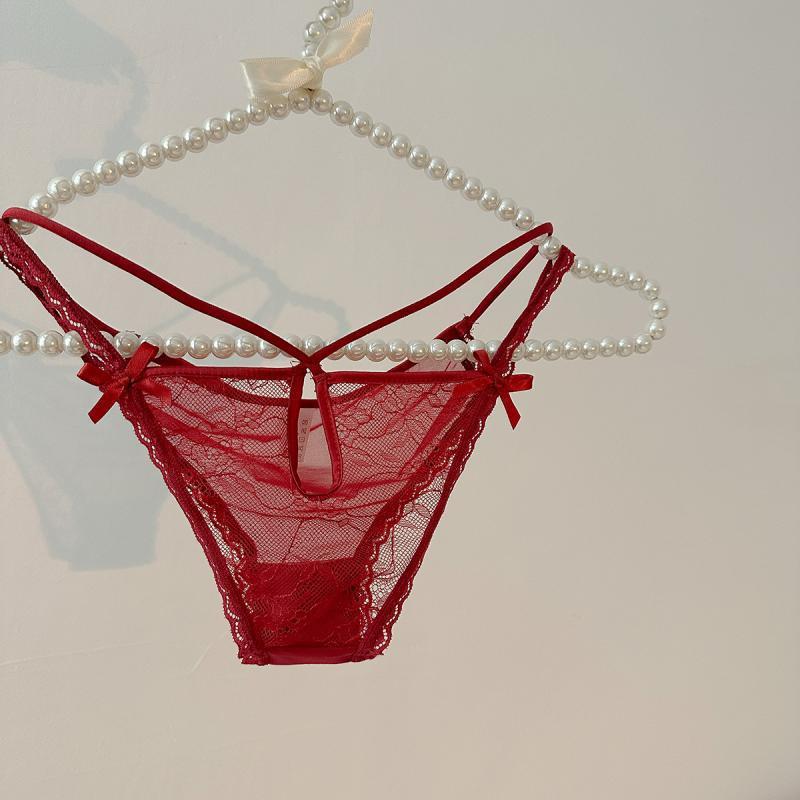 Invisibly sultry ~ 2023 Spring Red Sexy Lace Low Waist Pure Desire Seamless Breathable Girls Underwear