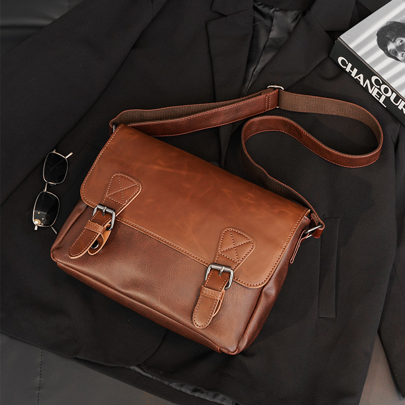New wholesale lightweight shoulder bag, men's backpack, Korean style cross-body bag, trendy men's bag, casual simple messenger bag